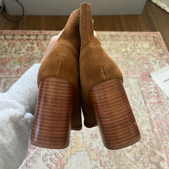 steve madden julina tan suede booties - Picture 4 of 6